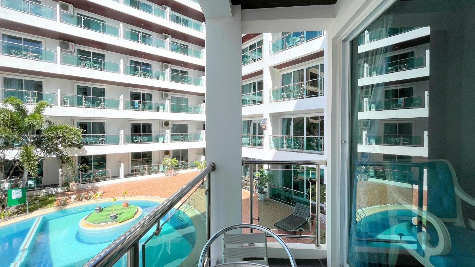 Dragon Beach Resort , Jomtien Beach Pattaya Kültér fotó